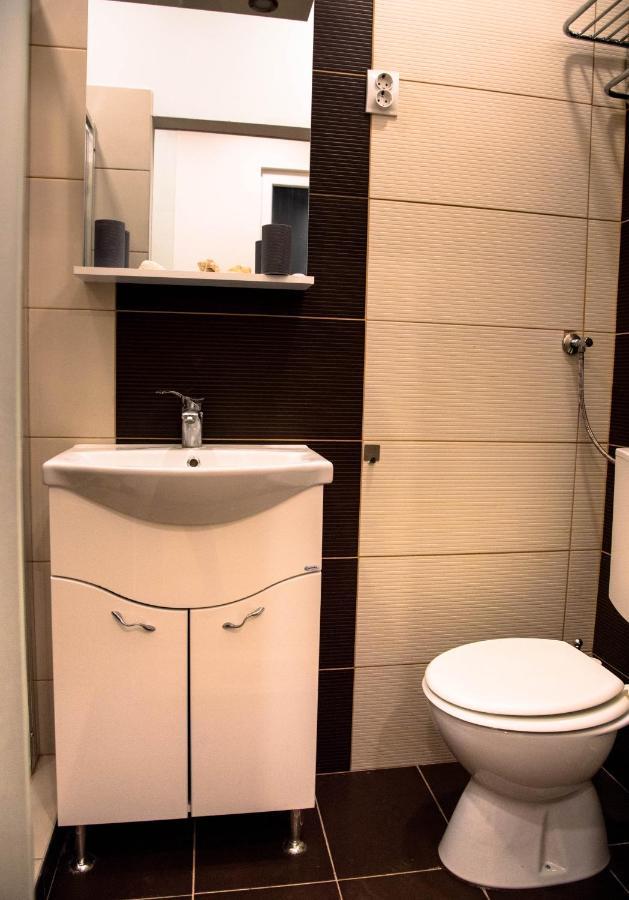 Molnar Apartment Cozy City Center Retreat For 2 Ac & Perfect Location! Budapeste Exterior foto